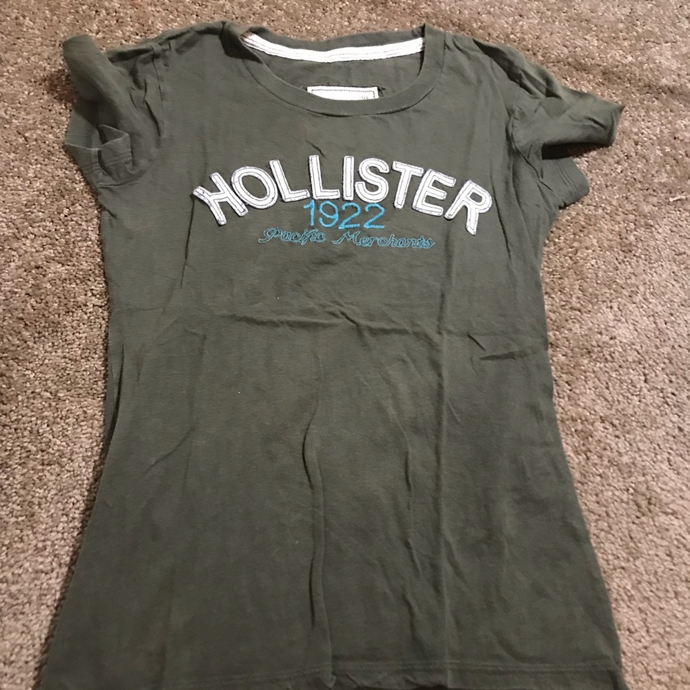 Hollister Tee